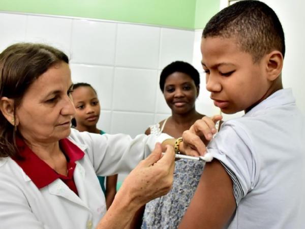 Campanha de vacinação contra o HPV para meninos inicia em São Luís